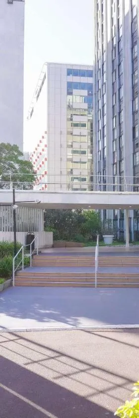 巴黎中心埃菲尔铁塔美居酒店，位于巴黎的酒店