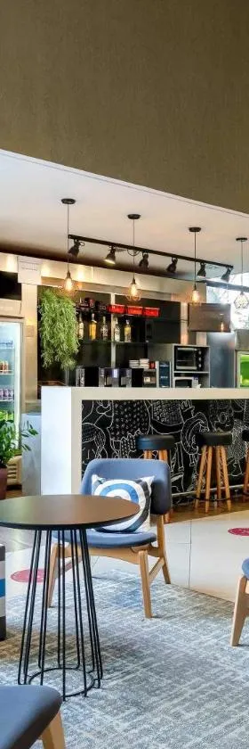 ibis BH Afonso Pena Savassi，位于贝洛奥里藏特的酒店