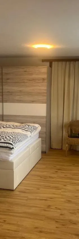Studio 5 Minuten von Murten，位于Münchenwiler的酒店