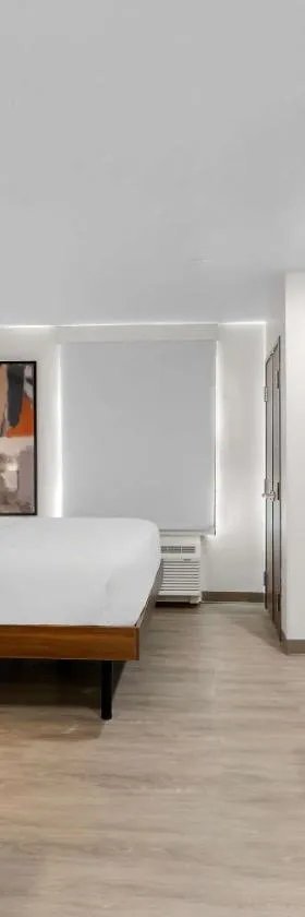 Everhome Suites Glendale Sports Entertainment District，位于格伦代尔的酒店