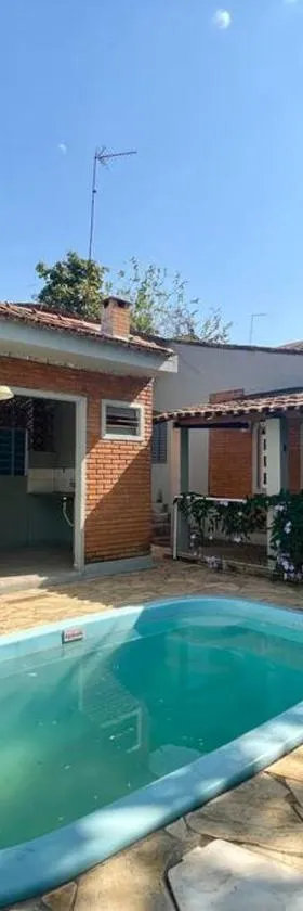 Chácara com piscina，位于费雷拉港的酒店