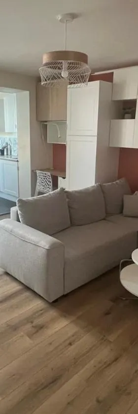 Appartement cosy et raffiné，位于瑟堡的酒店