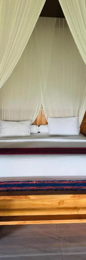 Sumba Voyage Villa，位于Rua的酒店