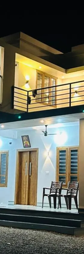 Grace Villa Homestay, Cherupuzha，位于Peringom的酒店