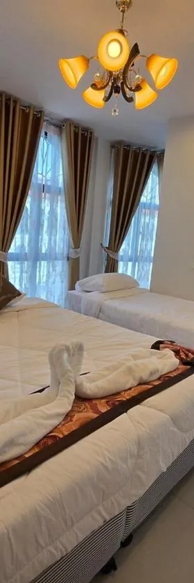 fell at home villa in Phuket，位于Ban Sam Kong的酒店