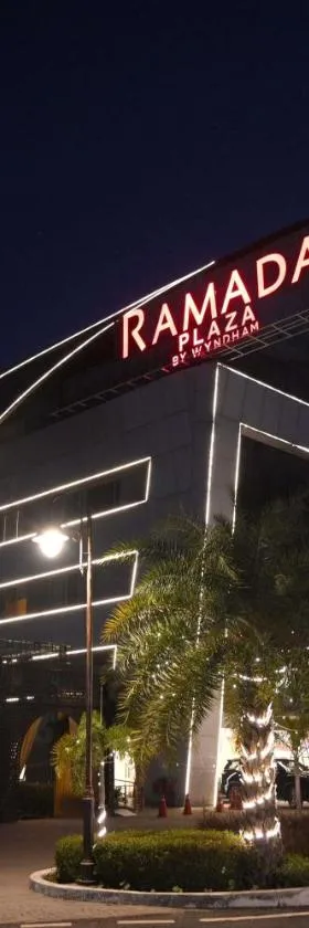 Ramada Plaza by Wyndham Jammu Vijaypur，位于贾姆穆的酒店