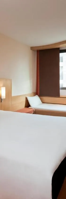 莱里达宜必思酒店，位于莱里达的酒店