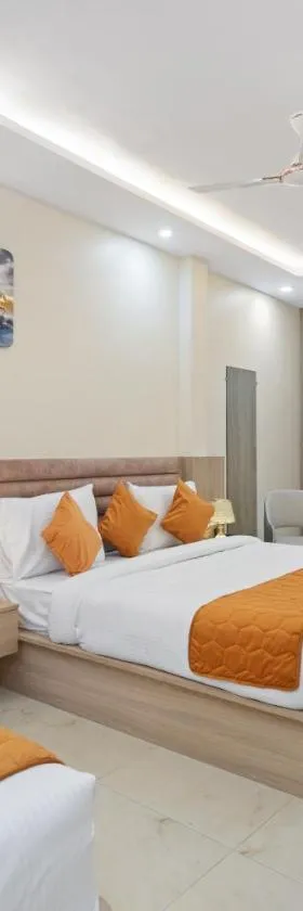 Hotel Sudarshan，位于Ayodhya的酒店