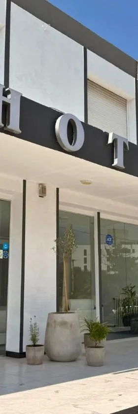 Hotel Montecarlo PSH，位于维拉卡洛斯帕兹的酒店