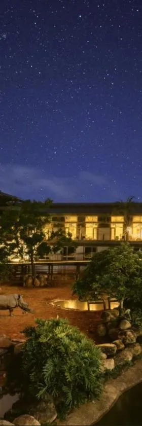 關西六福莊 生態渡假旅館，位于横冈下的酒店