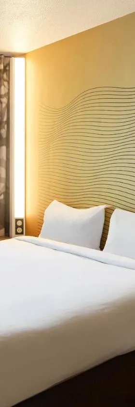 B&B HOTEL Paris Saint-Denis Pleyel，位于圣但尼的酒店