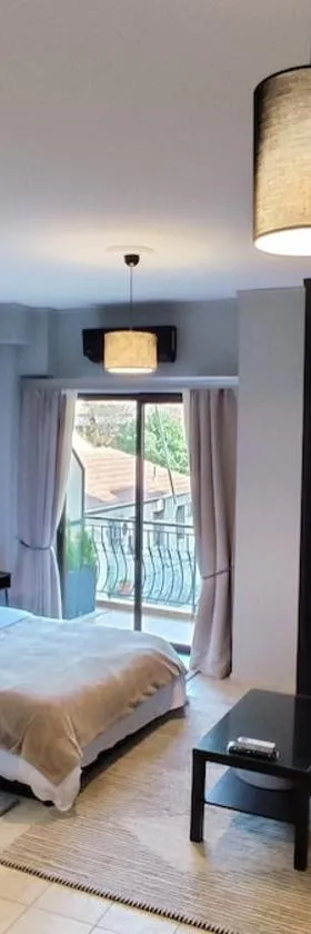 Nero Apartment，位于阿格里尼翁的酒店