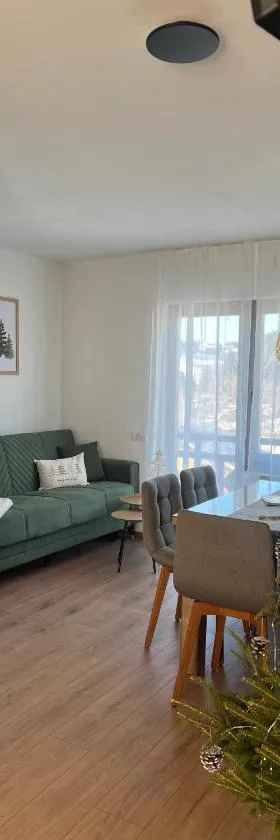 Apartmani Kiki 2，位于帕莱的酒店