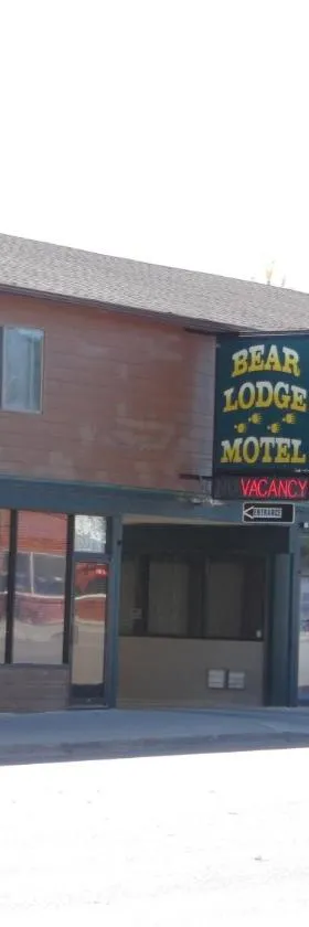 Bear Lodge Motel，位于圣丹斯的酒店