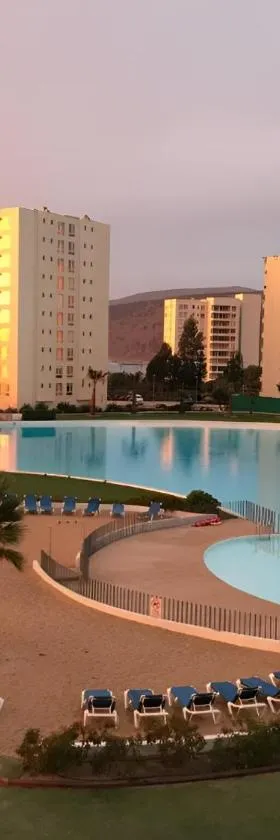 Departamento en Papudo con acceso directo a la playa，位于帕普多的酒店