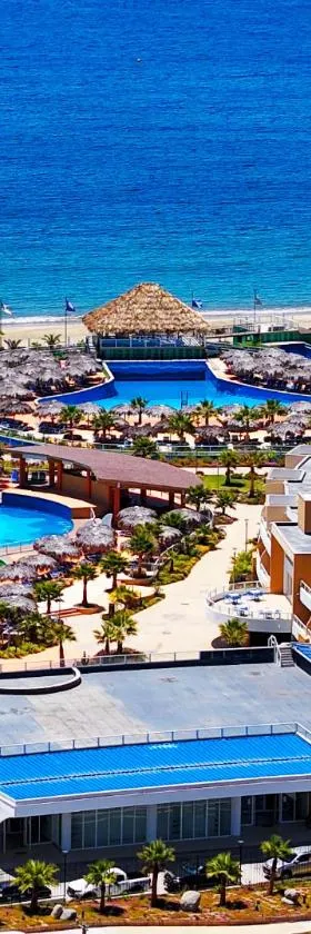 Rosa Agustina Guanaqueros Resort，位于瓜纳切洛斯的酒店