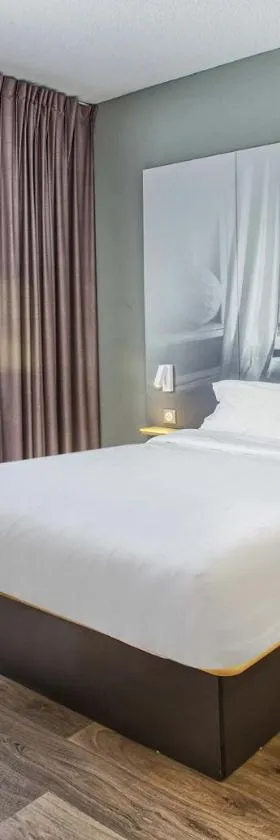B&B HOTEL Angoulême，位于勒贡蓬图夫尔的酒店