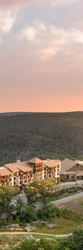 Cloudland at McLemore Resort Lookout Mountain, Curio by Hilton，位于Rising Fawn的酒店