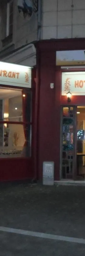 哈萨德酒店，位于阿朗松的酒店