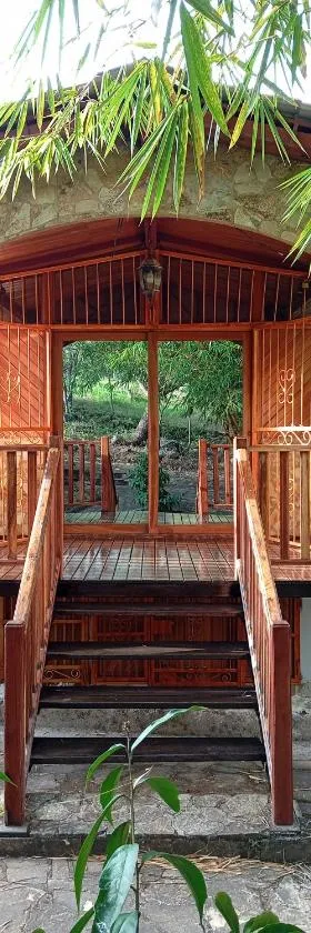 Paysage Cache，位于埃斯特利的酒店