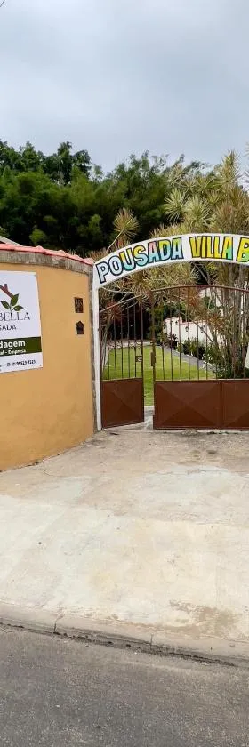Pousada Villa Bella，位于马里卡的酒店