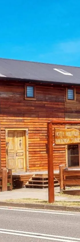 HOTEL BOUTIQUE HACIENDA JUAREZ，位于Río Negro的酒店