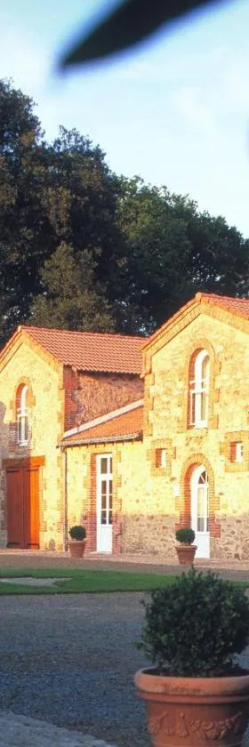 B&B Domaine de La Corbe，位于Bournezeau的酒店