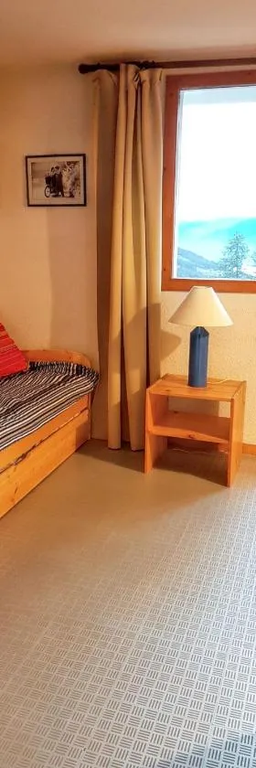 Studio confortable à Vallandry, 20 m² avec vue montagne，位于兰德里的酒店