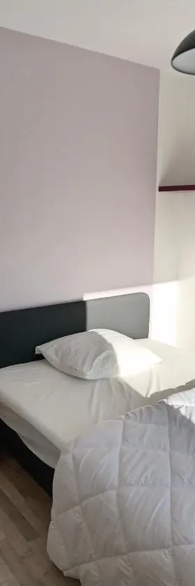 Chambre à l étage，位于Plémet的酒店