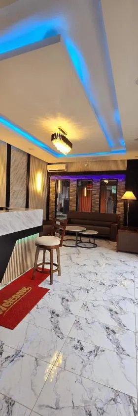 Grand Luxury Hotel Semporna，位于仙本那的酒店