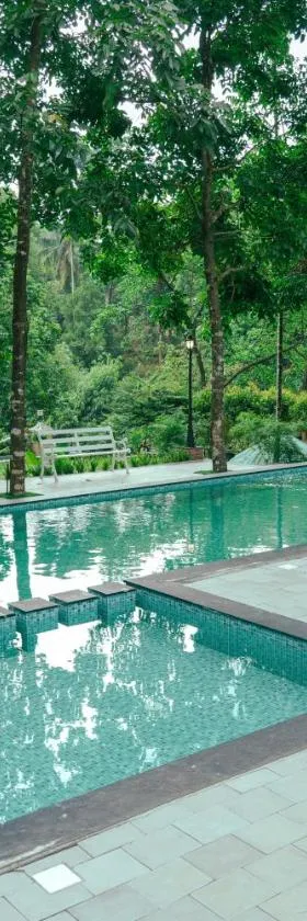 Athirapilly Ontherocks，位于Athirappilly的酒店