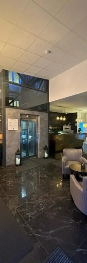 Almnäs Park Hotel，位于南泰利耶的酒店
