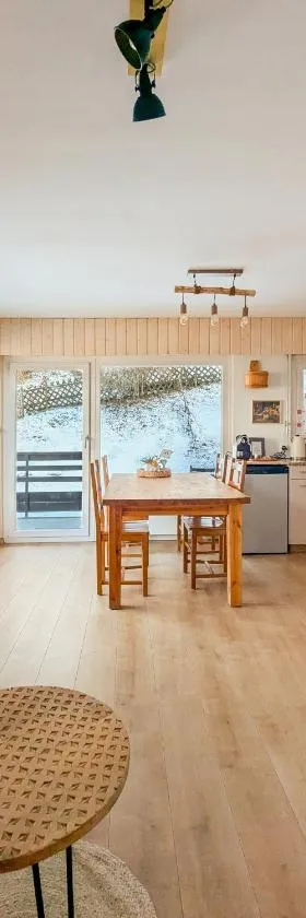 Cosy Centered with Garden and View in Veysonnaz，位于韦松纳的酒店