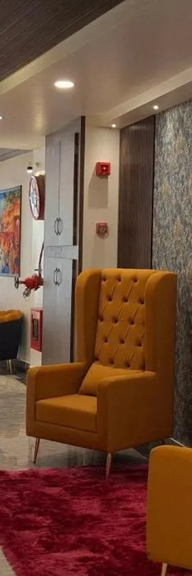 BlueNeck Ayodhya-Near ShriRam Mandir，位于Ayodhya的酒店