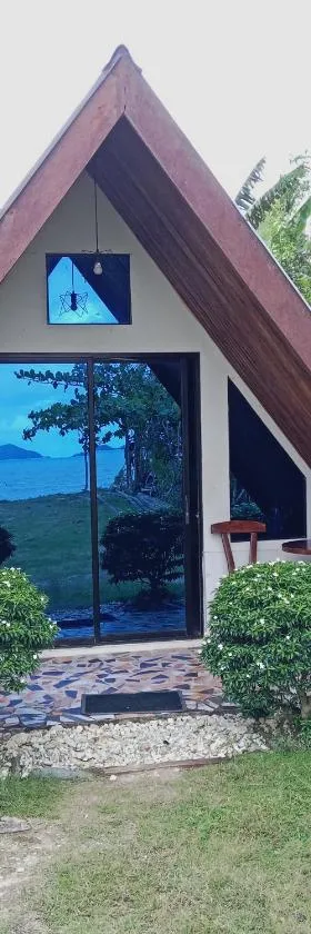 Villa Fria private beach cottage，位于圣维森特的酒店