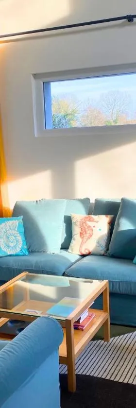 Maison au calme à 2,4km de la mer, kids friendly，位于瑞卢维尔莱潘的酒店