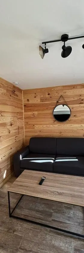 Maison au calme à l'orée du bois，位于Lunery的酒店