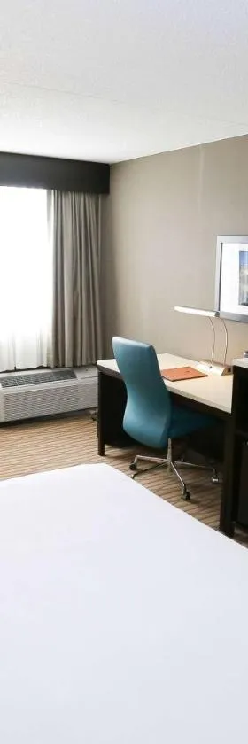 Wyndham Garden Westlake，位于韦斯特莱克的酒店