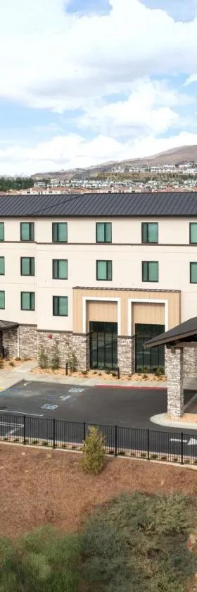 Hampton Inn & Suites Porter Ranch Los Angeles，位于Deer Lake Highlands的酒店