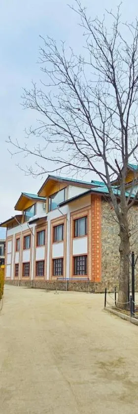 The Walnut Creek Pahalgam，位于帕哈尔加姆的酒店