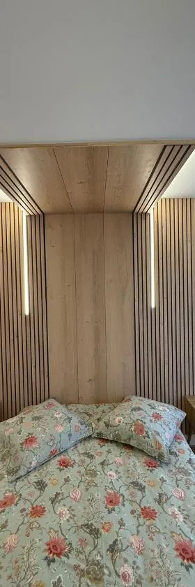 Le Rossignol 1 er etage，位于阿夫朗什的酒店