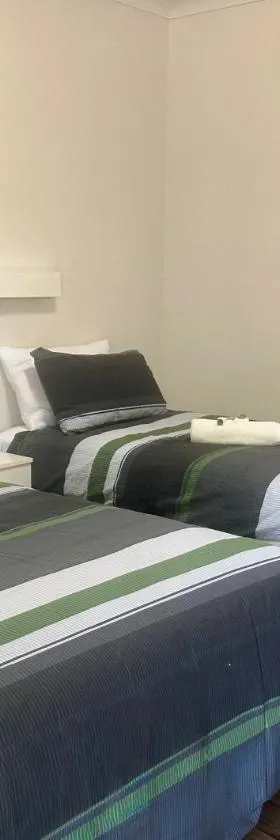 Cattle Camp Hotel，位于查尔维尔的酒店