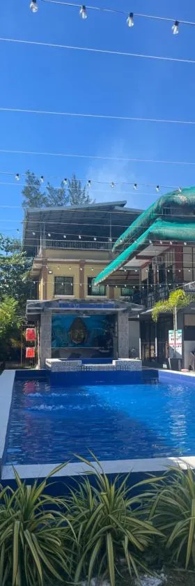 LaZerena Lodge，位于Zambales的酒店