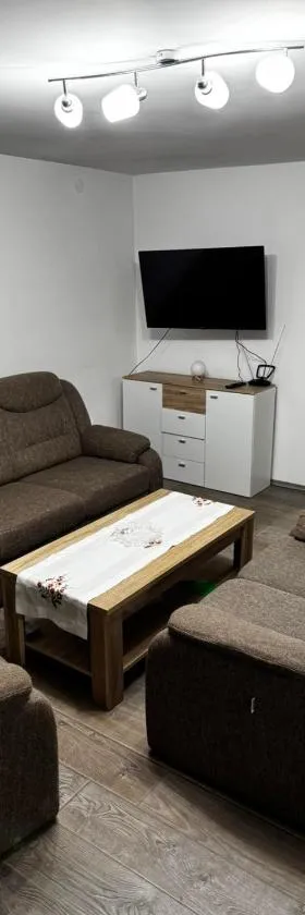Apartman Ana，位于别洛瓦尔的酒店