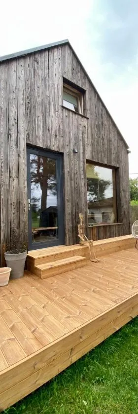 Cottage by the Jizera river，位于Nový Vestec的酒店