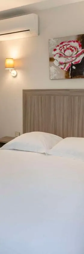 Sure Hotel by Best Western Saintes，位于桑特的酒店