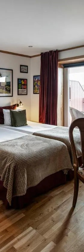Hotell Havanna，位于瓦尔贝里的酒店