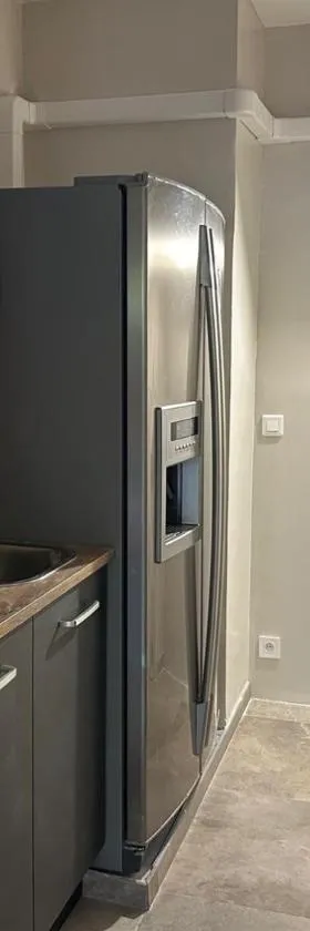 Appart F2 spacieux proche Paris，位于尚布利的酒店