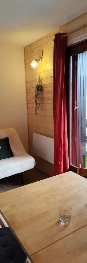 Milky Way - Appartement en bas des pistes du Mourtis，位于Boutx的酒店