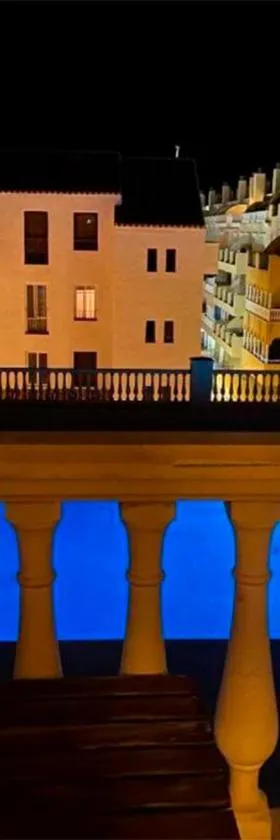Apartamento Portofino Sun & Beach，位于阿尔梅利马的酒店